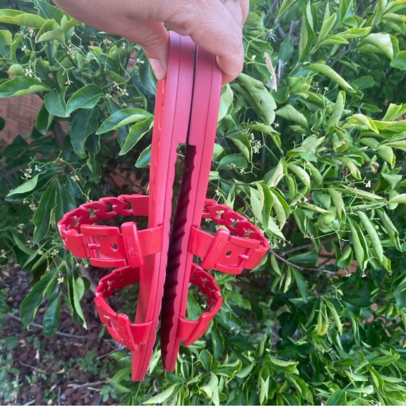 Gucci Red Hibiscus Twisted Rubber Pattern Slides Sandals Size 11 - Picture 14 of 17